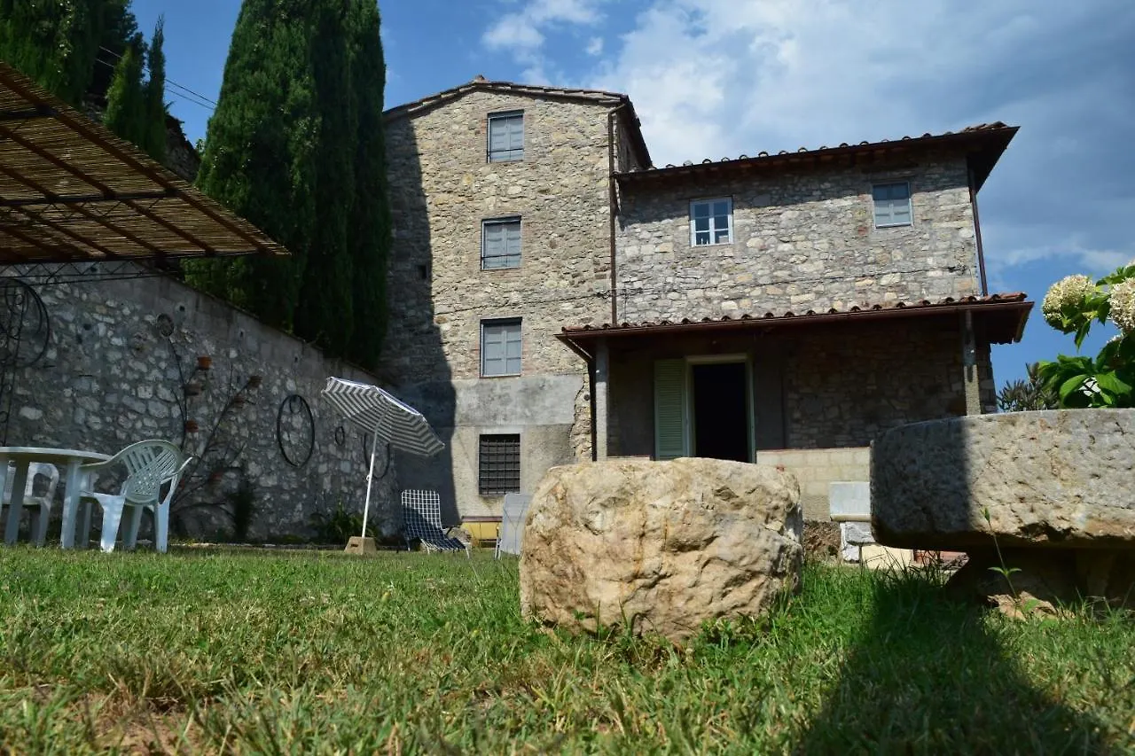 La Calona Daire Camaiore 0*,  İtalya